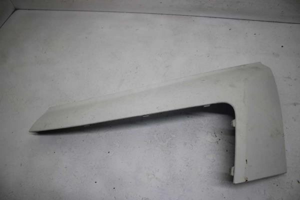 MOULURE PARE CHOC GAUCHE PEUGEOT / CITROEN / FIAT  - Vue 1